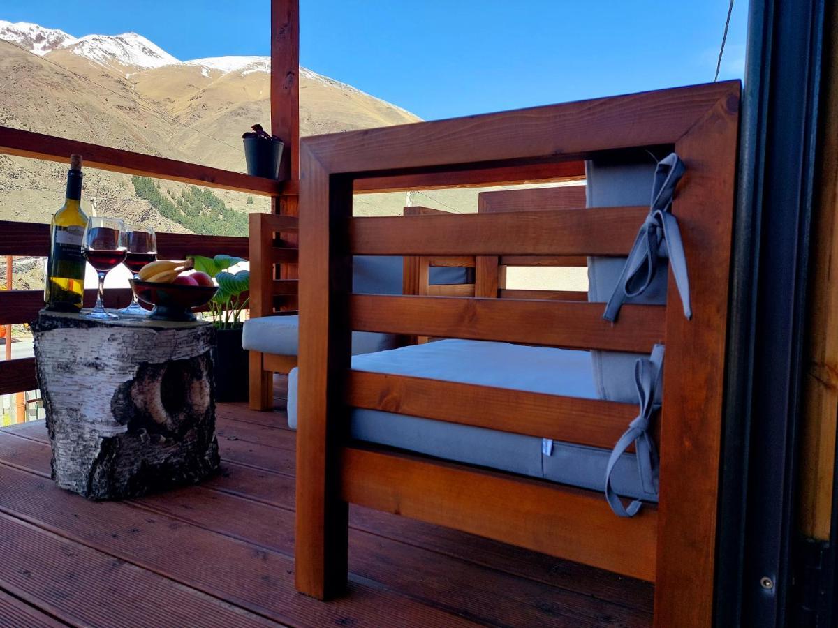 Guesthouse And Cottage Nicolo Kazbegi Exterior foto